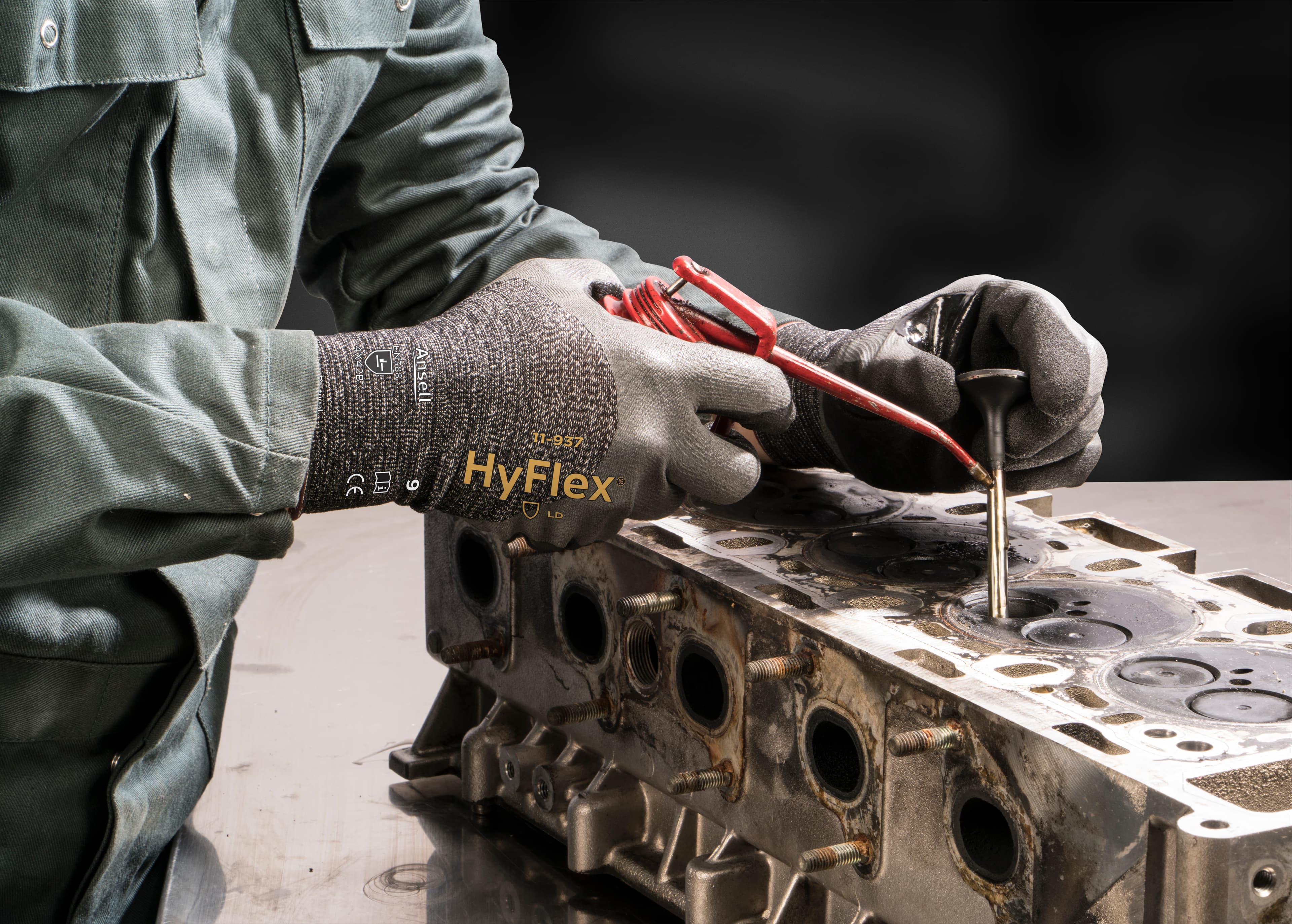 HyFlex 11-937 protective glove product photography